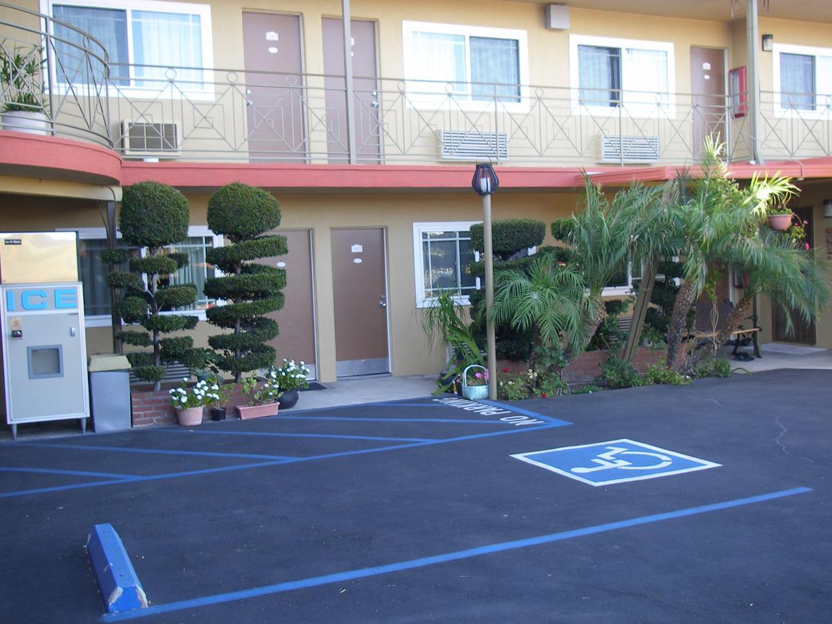 ฟูลเลอร์ตัน ลอดจ์ Motel ฟุลเลอร์ตัน ภายนอก รูปภาพ