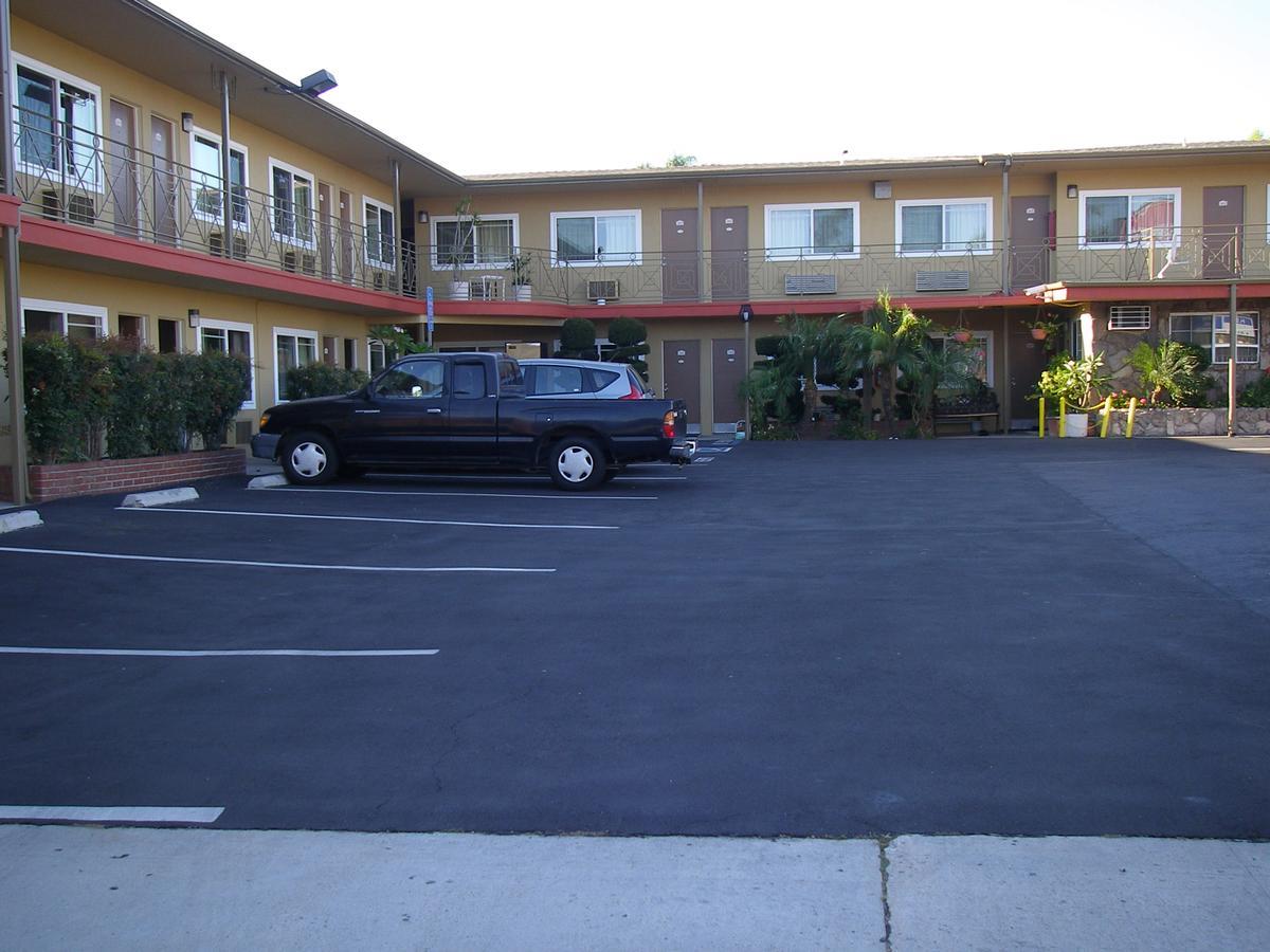 ฟูลเลอร์ตัน ลอดจ์ Motel ฟุลเลอร์ตัน ภายนอก รูปภาพ